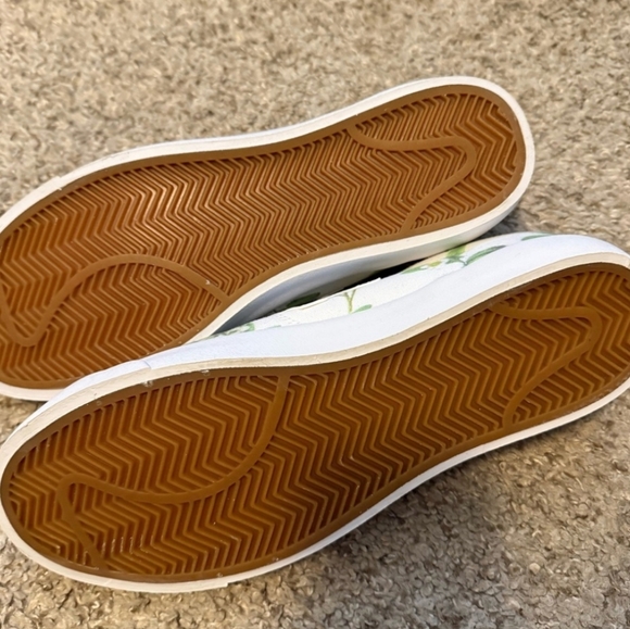 New Balance 210 - Floral - Picture 4 of 4